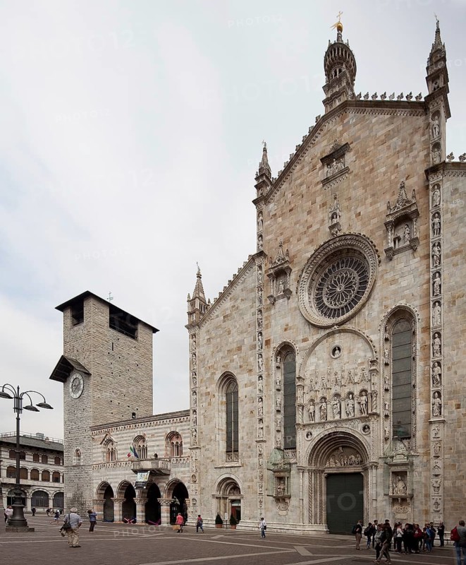 Italy Como Cathedral Started in 1396 Construction continued into the 16th century left Town Hall BROLETTO Started in 1215 with council chamber Above pillared hall adjoining Torre Comunale, St., Sankt, Saint