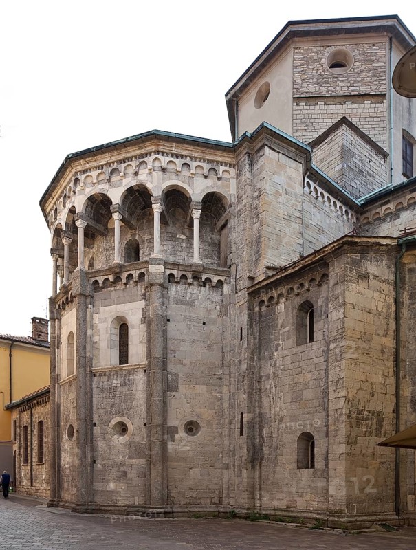Italy Como Church of San Fedele 12th century East apse with dwarf gallery and octagonal cupola from north-north-east, St., Saint, Saint