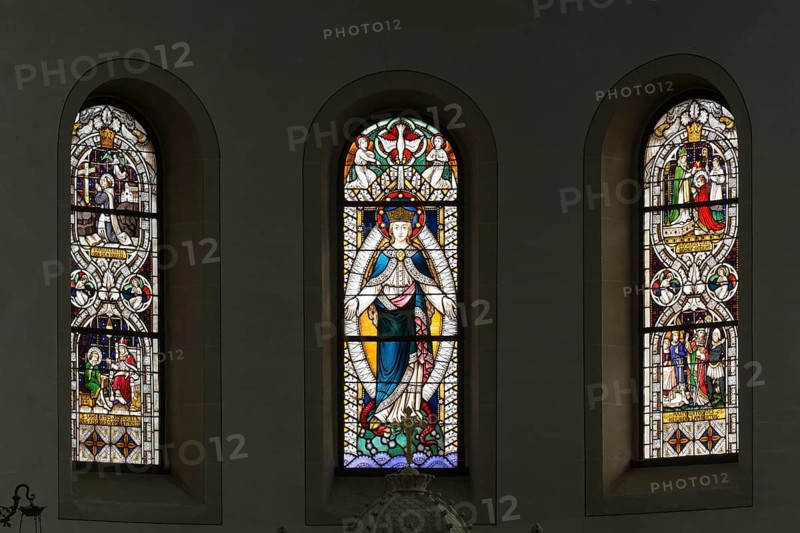 Art Nouveau window in choir (1911), St., Sankt, Saint