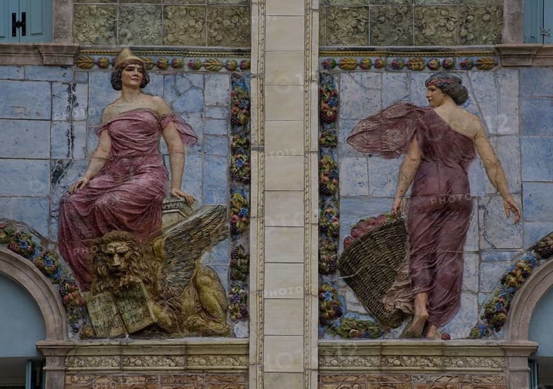 Ausonia Palace Hotel, facade detail