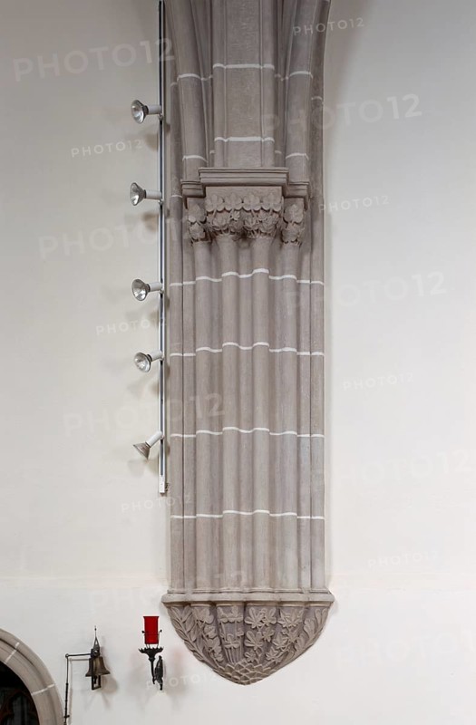 Console and service bundle on the choir wall (around 1260), St., Sankt, Saint