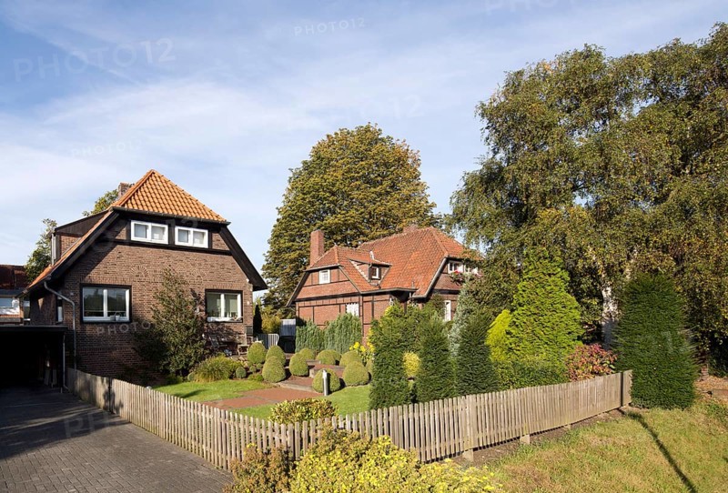 East side, built ca. 1933-1935, architect: Friedrich Kühnen, gabled crippled hipped roofs