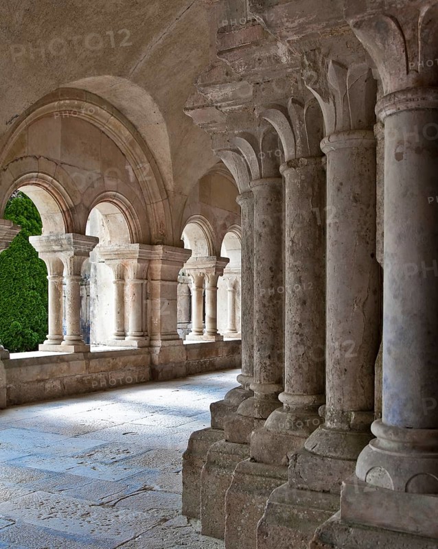 Fontenay former Cistercian monastery Cloister arcades, St., Saint, Saint