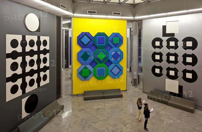 Aix en Provence, Vasarely MuseumBuilt 1973-76. op-art wall installations around 1975 v l n r Object nos. 105 106 and 101 6 m wide 8 m high