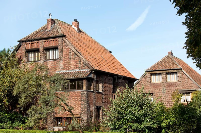 House Pastern, built in 1937 by Karl Buschhüter, east side, behind it House Schmitz, 1936