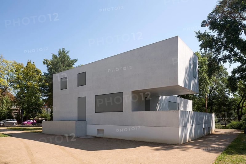 Dessau, Bauhaus Master Houses, Gropius Master House, west side, modern reinterpretation by the Berlin architects Bruno-Fioretti-Marquez