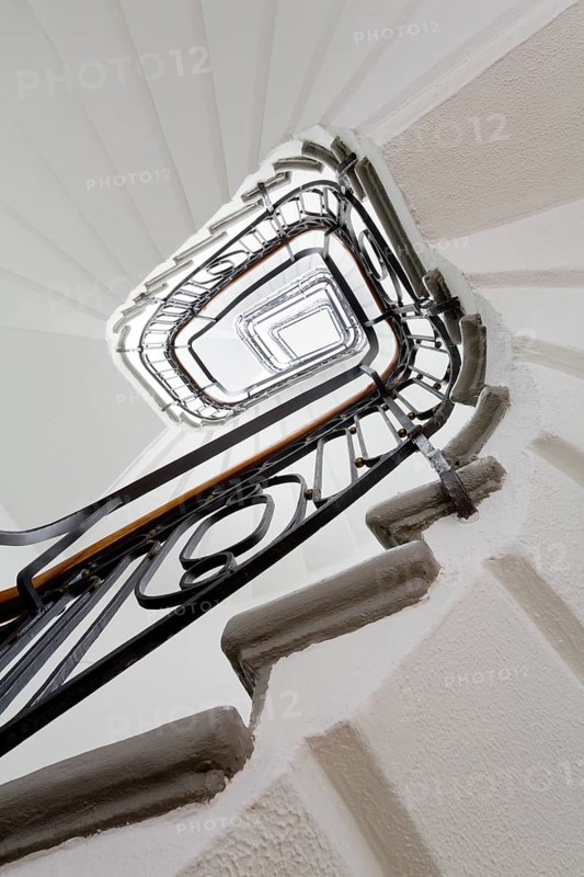 University building on Schadowplatz, former Niederrheinische Bank building, staircase