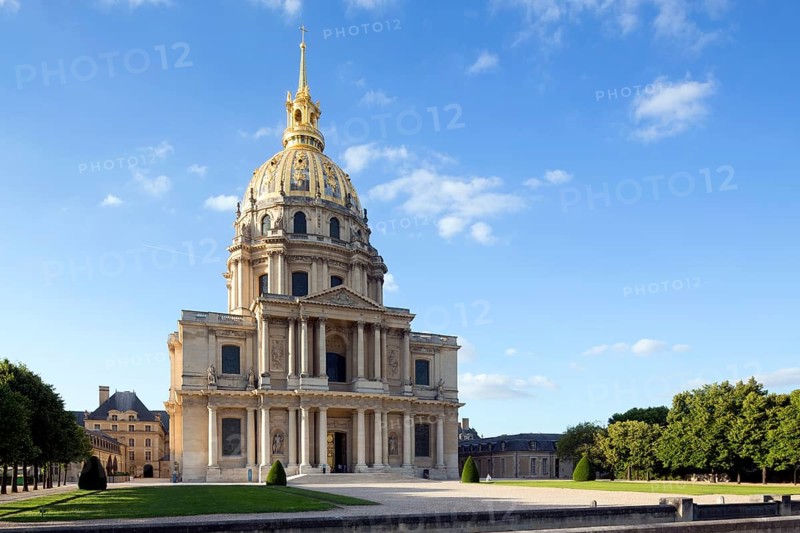 Built between 1679 and 1708 under the name Chapelle royale des Invalides according to plans by Jules Hardouin-Mansart