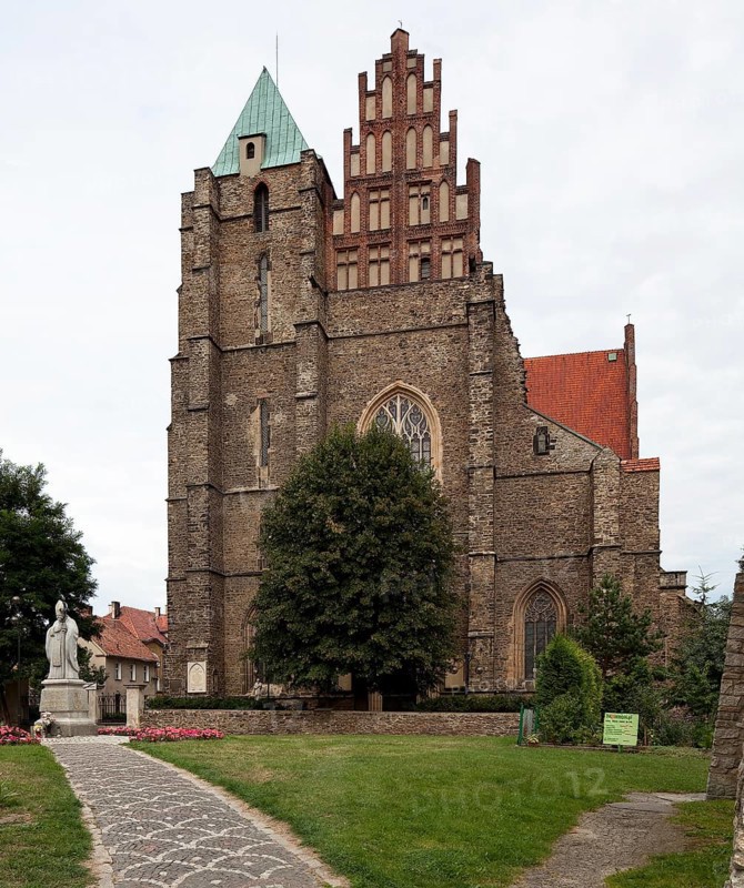 Built 1280-1390, view with brick gable from the west, St., Sankt, Saint