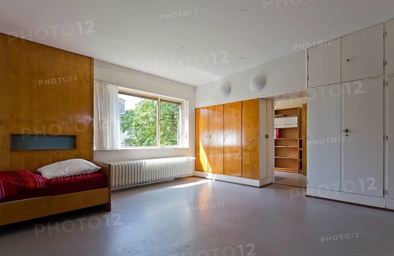 In GDR times House of the Pioneers, now Scharoun House, condition after renovation in 2012, bedroom on the upper floor with built-in wardrobes