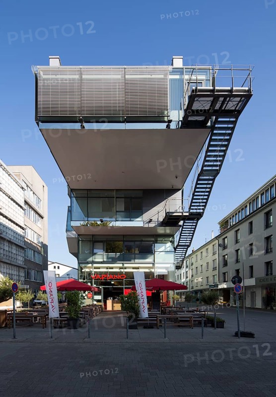 Krefeld, Behnisch House built 1999-2002