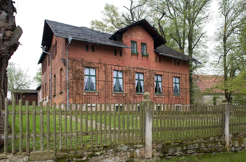 Renthendorf/Thuringia Alfred-Brehm-Haus. Zoologist. Brehm's animal life