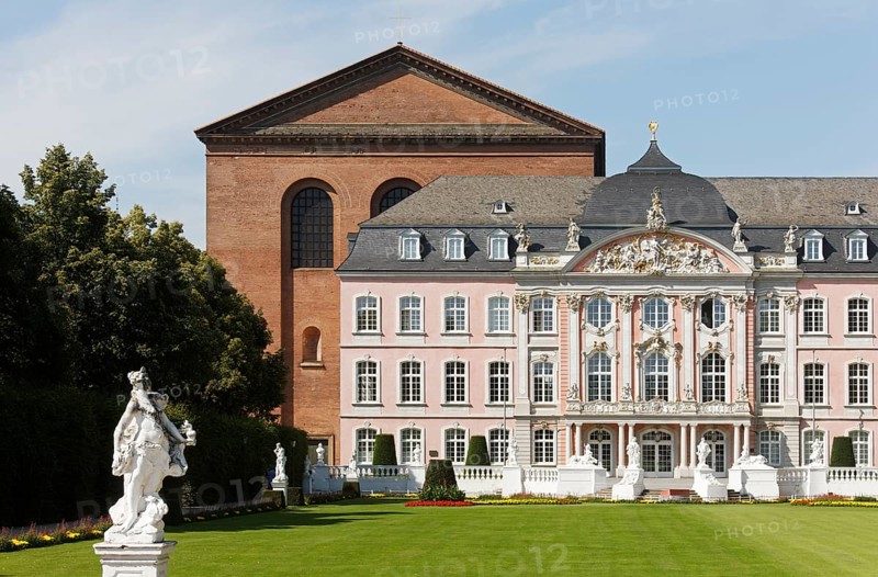 Protestant parish church (Erlöserkirche), former basilica, monumental rectangular hall with apse that characterises the townscape, brick building with round arched blinds and windows, 305-311, largest preserved column-free interior of antiquity, Tietz sculpture on the left, St., Sankt, Saint