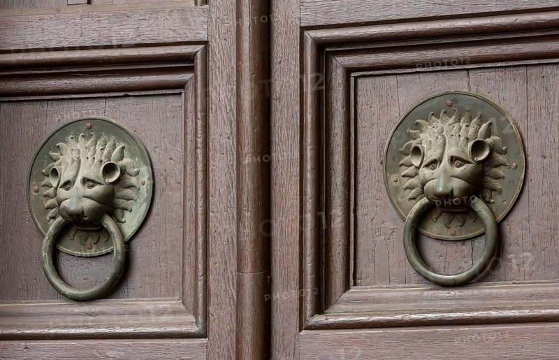 Mainz, St Martin's Cathedral, east choir, north portal, bronze lion heads as door handles