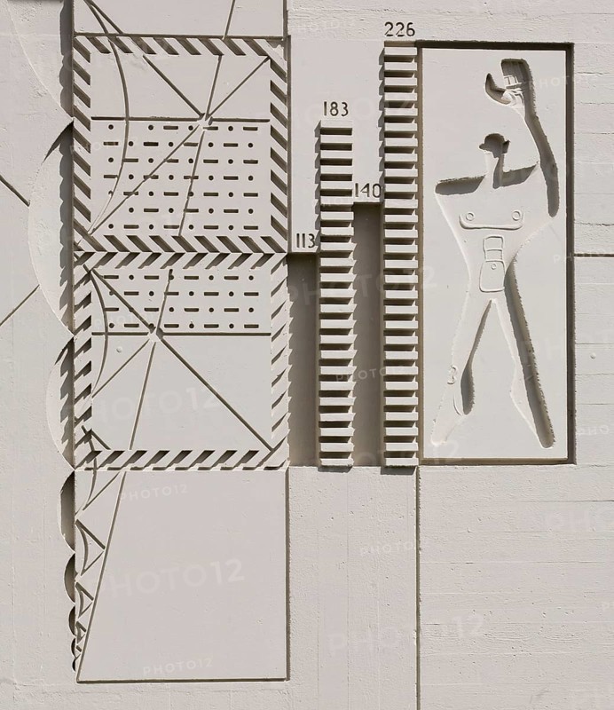 Modulor (French Moduler for proportion scheme)