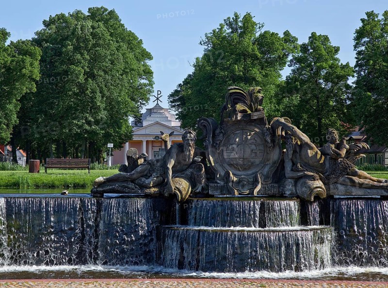 Cascade in the castle courtyard, river gods with the Mecklenburg coat of arms, 1775 by Rudolph Kaplunger, behind the castle church, St., Sankt, Saint