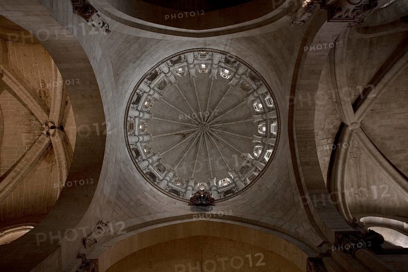 View into the crossing dome, St., Sankt, Saint
