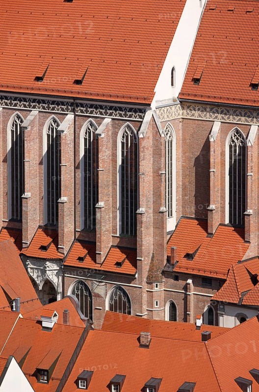View from Trausnitz Castle to the south wall of the choir and nave, St., Sankt, Saint