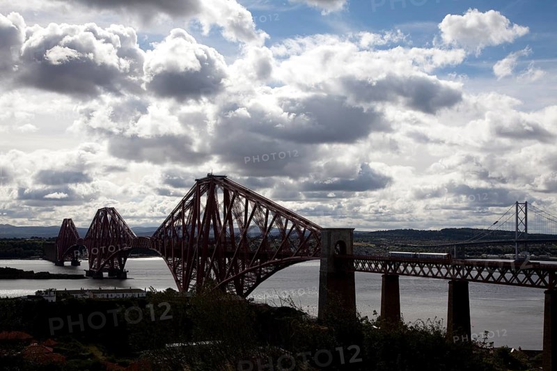 Railway bridge (cantilever bridge based on the Tanner girder principle), completed in 1890, engineers Sir John Fowler and Benjamin Baker