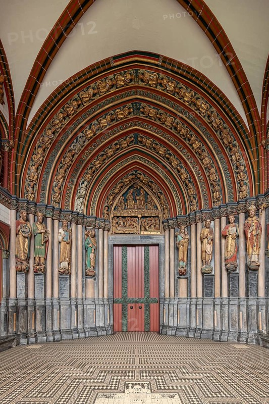 Maastricht, Basiliek van Sint Servaas (Basilica of St Servatius), mountain portal