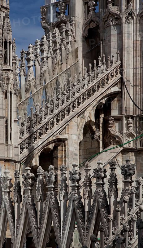 Roof zone in the area of the transept with wimpergen buttresses and 19th century branch, St., Sankt, Saint