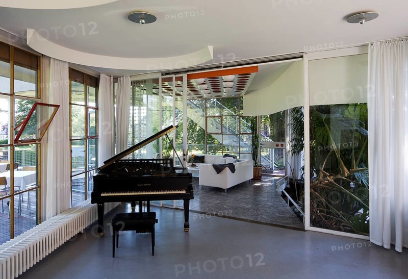 In GDR times House of the Pioneers, now Scharoun House, condition after refurbishment in 2012, living room with view of the conservatory