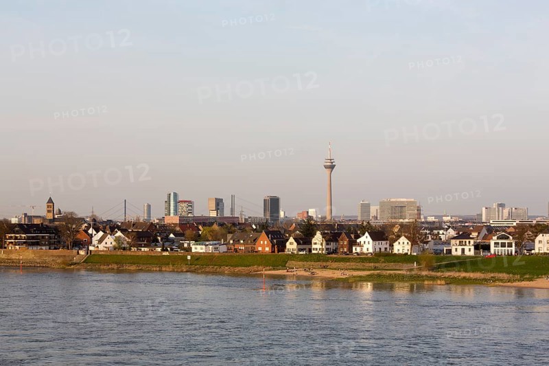 Düsseldorf, view of the city centre and the Hamm district from the Südbrücke bridge