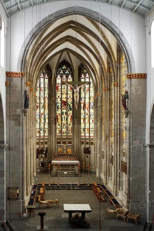 View from the west gallery to the east into the Gothic choir, St., Sankt, Saint