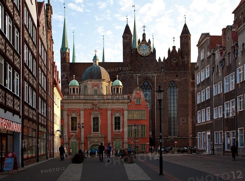 View from the north from the street Erster Damm, built in 1681 by Tylman van Gameren and Andreas Schlüter, behind it Marienkirche, St., Sankt, Saint
