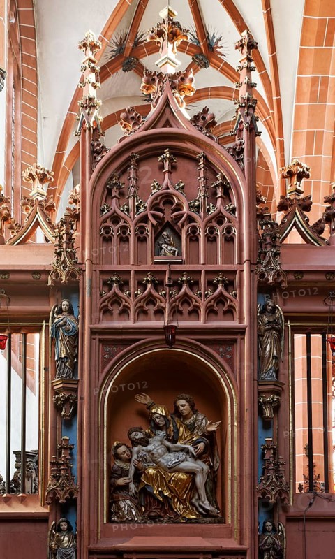 Chapel of Grace in the north-west corner of the church, altar with images of grace, St., Sankt, Saint