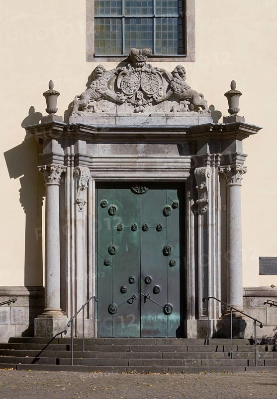 West façade, portal, St., Saint, Saint