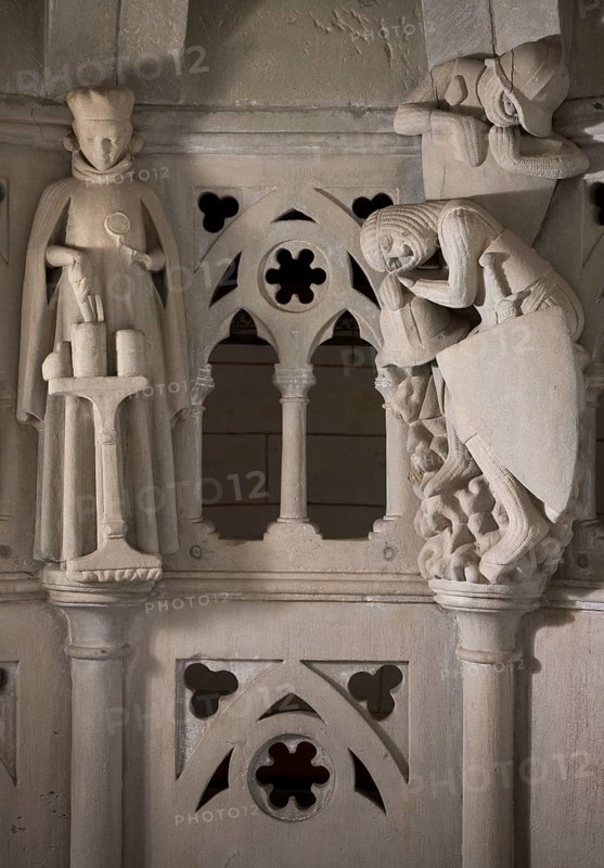 Constance, Minster, Holy Sepulchre in the Mauritius Rotunda, interior: pharmacist mixing ointments and tomb guardian