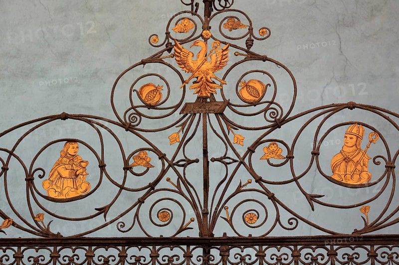 Brauweiler near Pulheim, St Nicholas' Abbey Church, north aisle, wrought-iron grille as choir screen from 1627