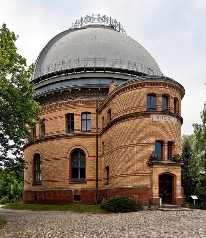 Observatory 1876-77 by Paul Emanuel Spieker, large double refractor, 1899, reworked by Baurat Karl-Lothar Krüger