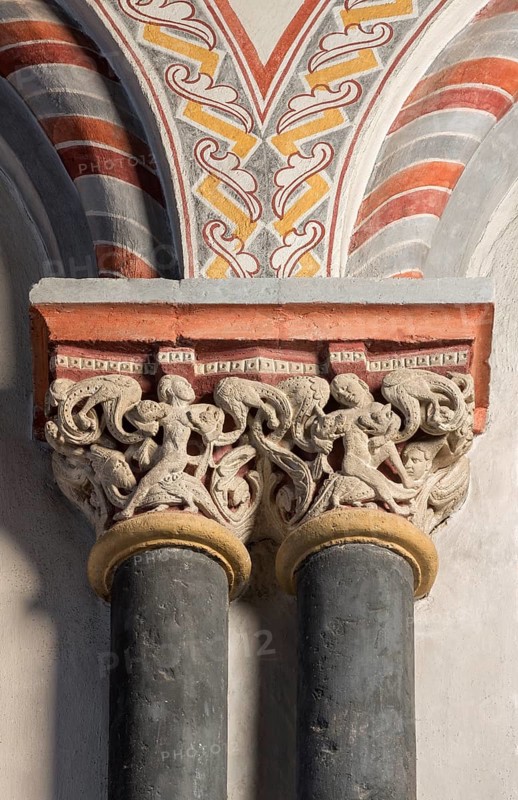 Brauweiler near Pulheim, St Nicholas Abbey Church, choir, blind arcades on the south wall, double capital