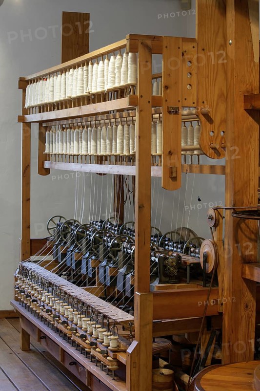 Founded in 1783 by Johann Gottfried Brügelmann, first textile factory on the European mainland. Reconstructed waterframe spinning machine, which was copied from the original by Richard Arkwright in Cromford/England for the Cromford textile factory in Ratingen by means of industrial espionage
