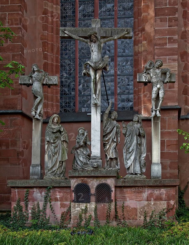 Copy of the crucifixion group by Hans Backofen, after 1509, outside on the north transept, original in the cathedral, St., St., Saint