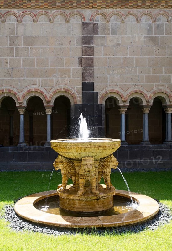 Paradise with lion fountain, St., Saint, Saint