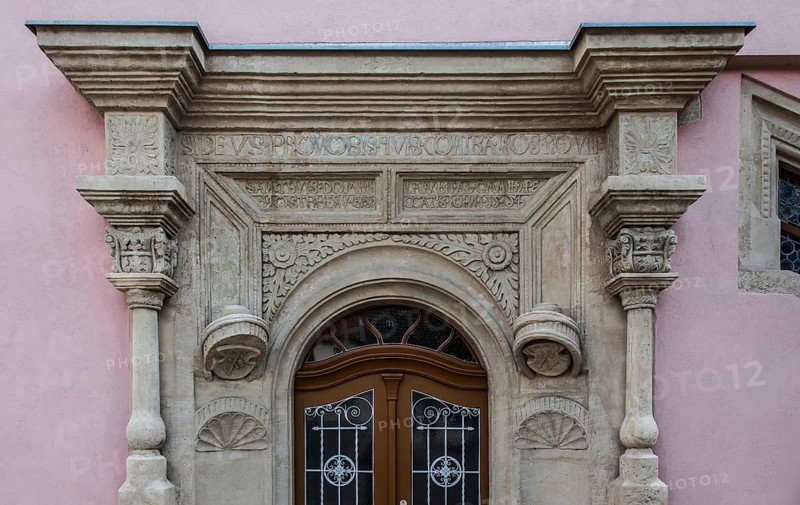 Freyburg Unstrut. House at Markt 14, Renaissance seating niche portal inscription dated 1554, upper part