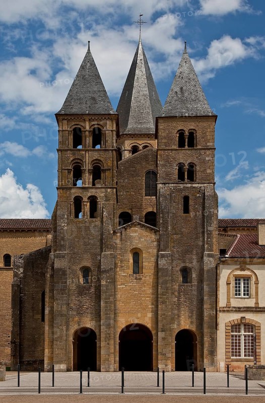 Paray-le Monial Burgundy Basilica Sacre-Coeur Begun around 1100 Narthex and south tower 11th century right Monastery building 18th century View from north, St., Saint, Saint
