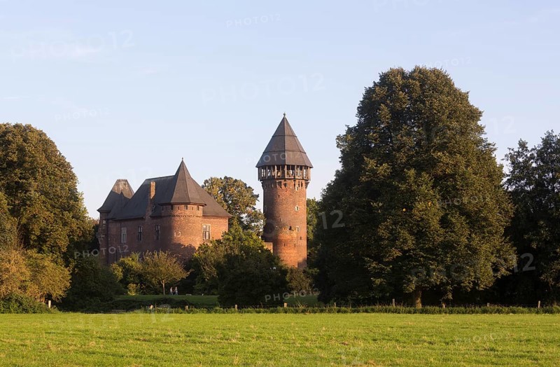 Krefeld, Linn Castle