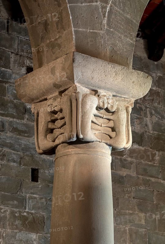 Gropina, Pieve San Pietro di Gropina, capital with lion