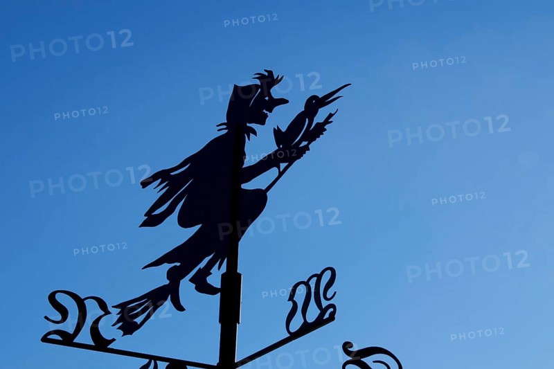 Witches' silhouette, weather vane, wind chimes, witches' Sabbath, Walpurgis Night, witches' dance, silhouette, stock exchange, expiry date, futures, finance