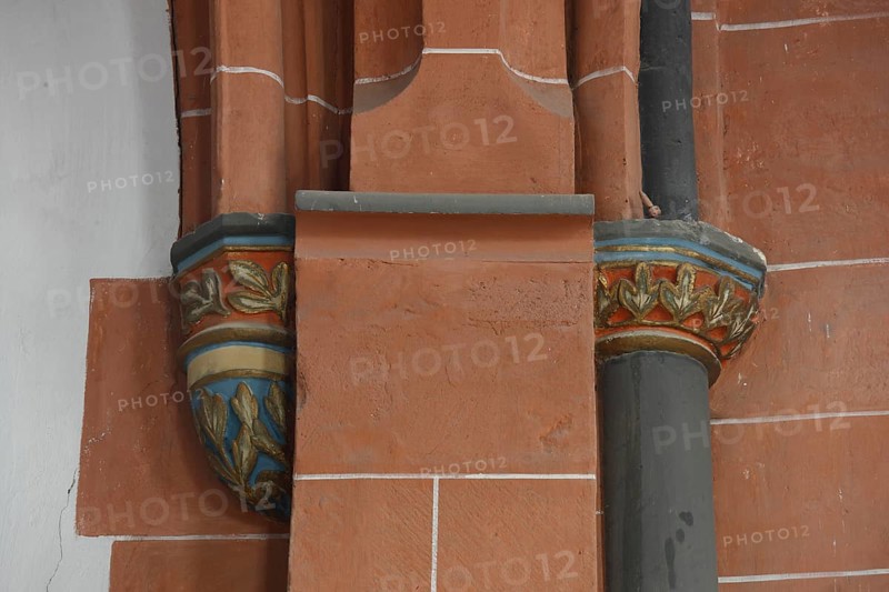 Choir apse, Romanesque capitals Church of St., Church of St., St., St., Saint
