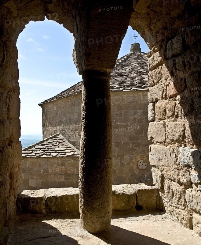 Castle, Queen's Tower, Romanesque biforium with a view of the crossing tower of the monastery church