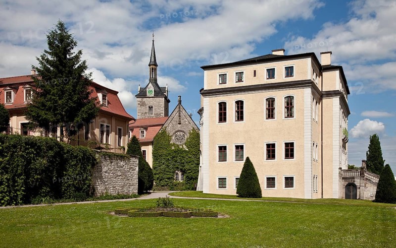 Castle ensemble: church 1863-65 neo-Gothic, rebuilt from the west, right castle, 1706-12, left new castle, St., Sankt, Saint