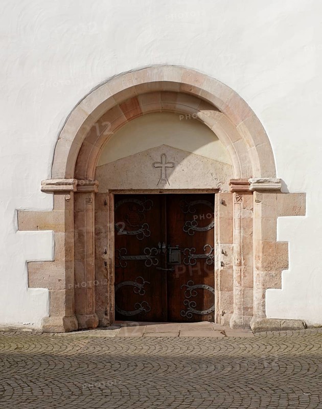 Klostergasse, Romanesque portal to the former lay refectory, St., Sankt, Saint