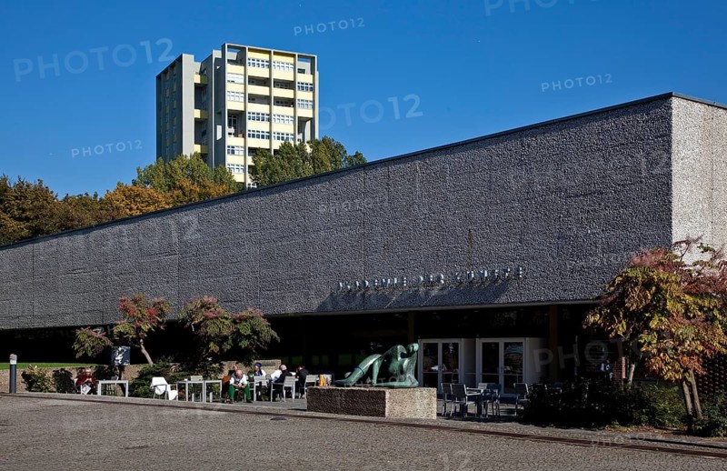 1954-60 by Werner Düttmann, front facing Hanseatenweg with sculpture LIEGENDE by Henry MOORE, in the background tower block Bartningallee 16, 1957 by Hans Schwippert