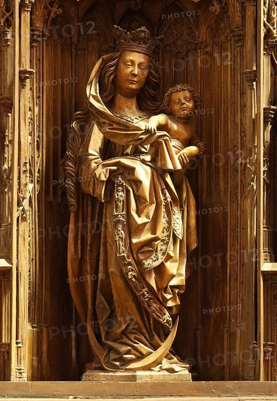 Carved altar, Maria, St., Saint, Saint