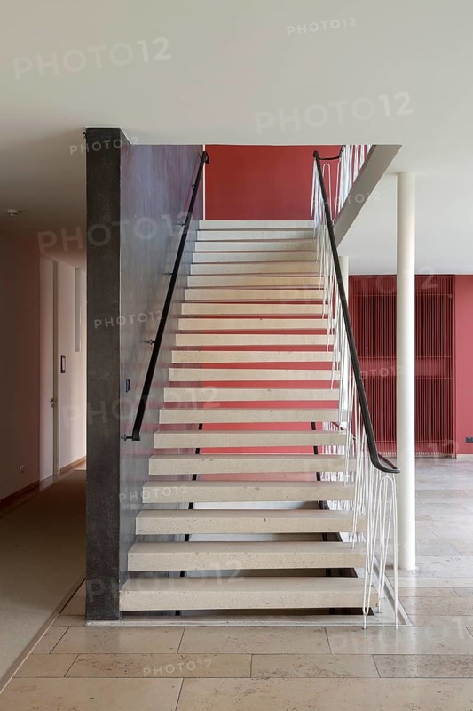 Bonn, government district (federal district, parliamentary district), former state representation of Bavaria to the federal government, today seat of the German Foundation for Monument Protection, built in 1955 by Sep Ruf, foyer with staircase